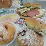 Bed & Breakfast Maison De Luxe 4*