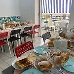 Maison De Luxe Bed & Breakfast