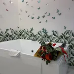 Maison De Luxe Bed & Breakfast