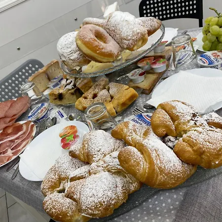 Maison De Luxe Bed & Breakfast 3*