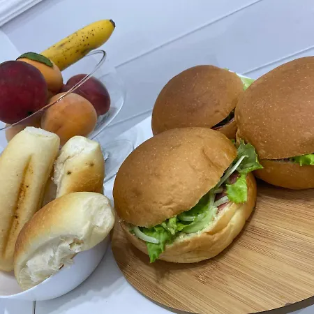 ベッド・アンド・ブレックファスト Maison De Luxe ポンペイ