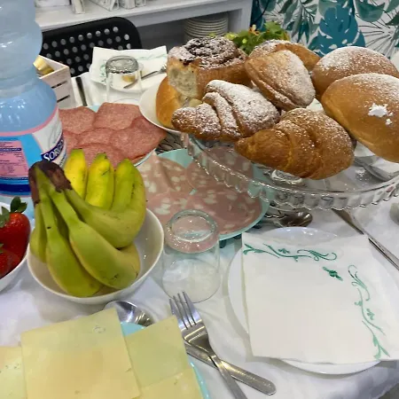 Maison De Luxe Bed & Breakfast