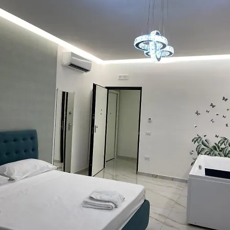 Maison De Luxe Bed & Breakfast 4*