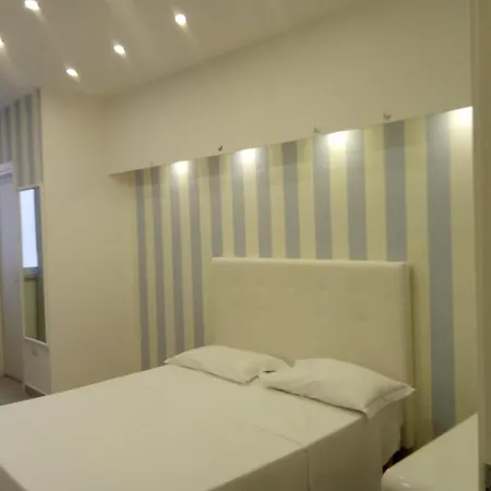 Maison De Luxe Bed & Breakfast 3*