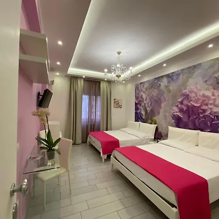 Maison De Luxe Bed & Breakfast 4*