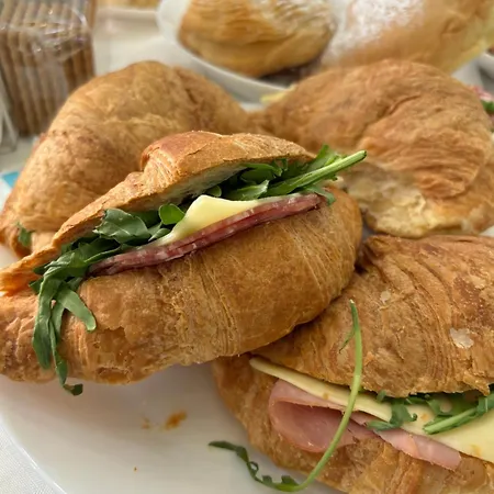 Bed & Breakfast Maison De Luxe Pompeï
