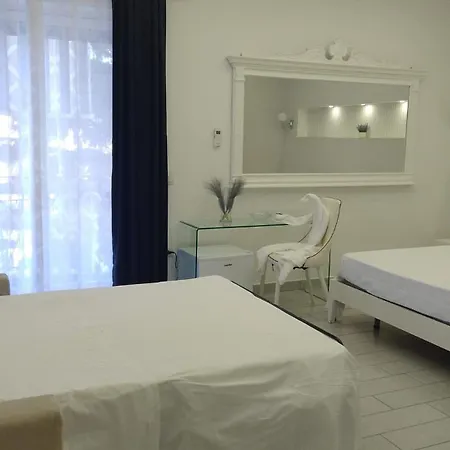 فندق مبيت وإفطار Maison De Luxe 3*