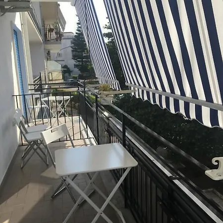 Maison De Luxe Bed & Breakfast