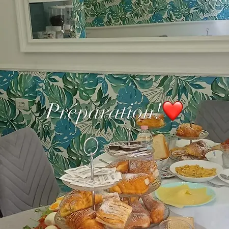 Maison De Luxe