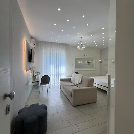 Bed & Breakfast Maison De Luxe 4*