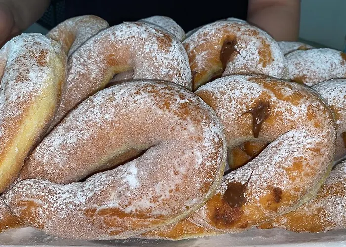 Maison De Luxe Bed and Breakfast 4*