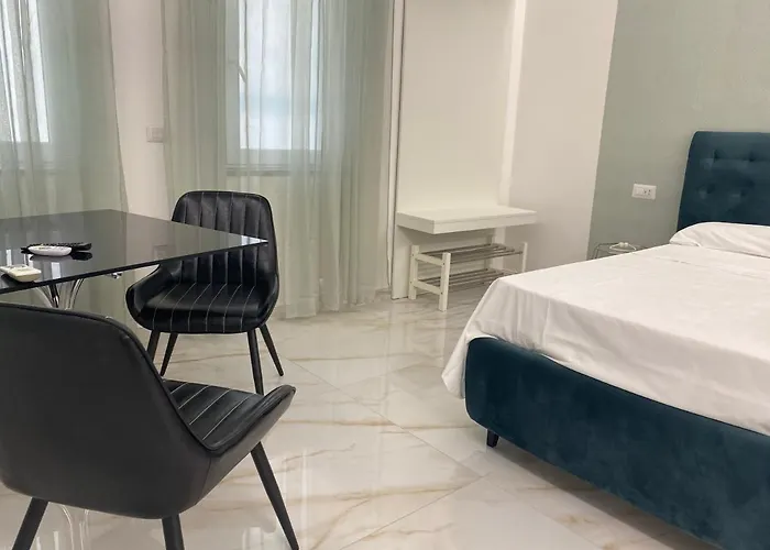 Maison De Luxe Bed & Breakfast 4*