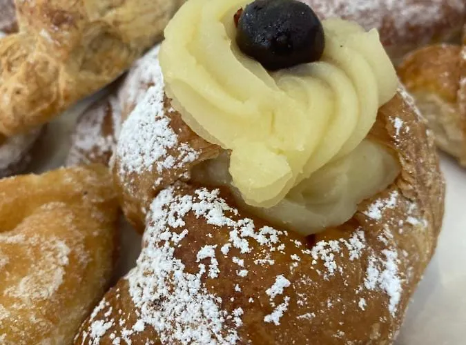 Maison De Luxe Bed and Breakfast