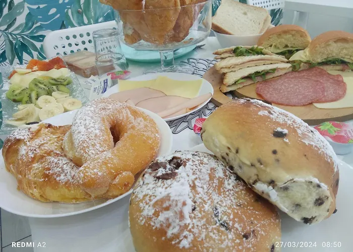 Bed & Breakfast Maison De Luxe 4*