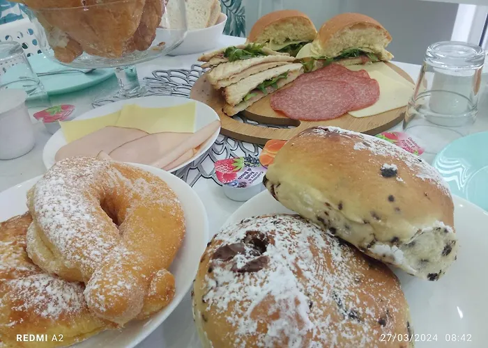 Bed and Breakfast Maison De Luxe 4*